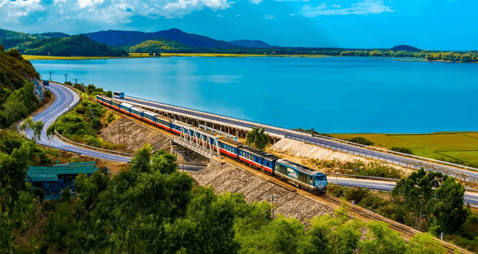 Đường sắt Nha Trang - Hà Nội