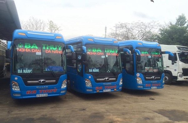 Di chuyển bằng xe khách từ Sài Gòn đi Đà Nẵng được nhiều người lựa chọn với ưu điểm là giá rẻ