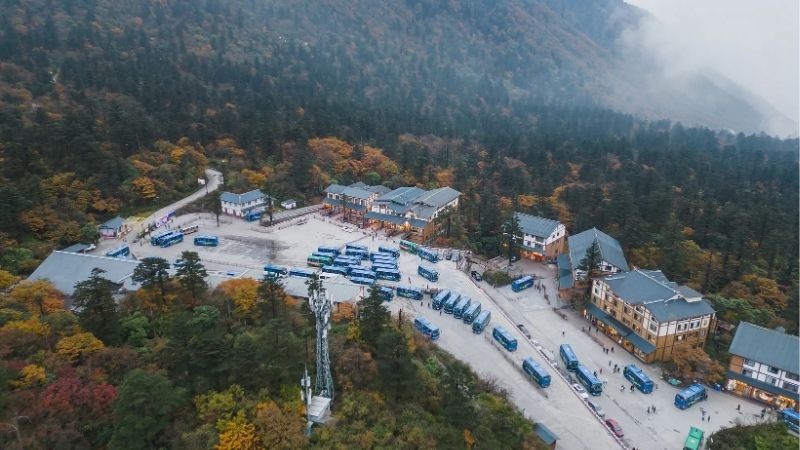  Cửa ng&otilde; L&ocirc;i Động B&igrave;nh để l&ecirc;n Nga Mi Sơn