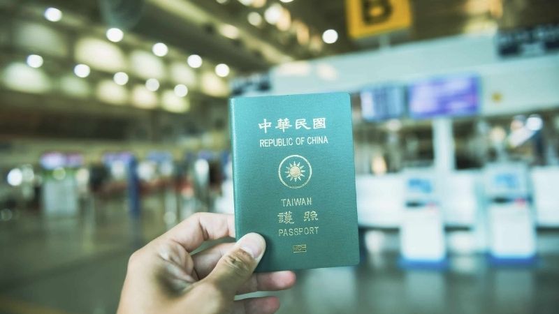 Bạn cần liên hệ Đại sứ quán Việt Nam trong các trường hợp nào?