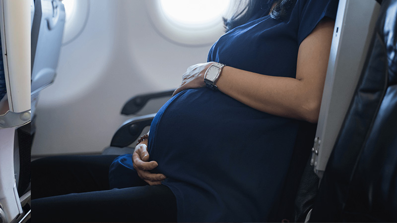 Phụ nữ mang thai dưới 36 tuần tuổi có thể đi máy bay Vietnam Airlines