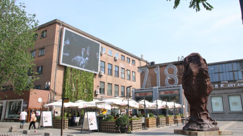 Khu nghệ thuật 798 sở hữu nhiều không gian ấn tượng