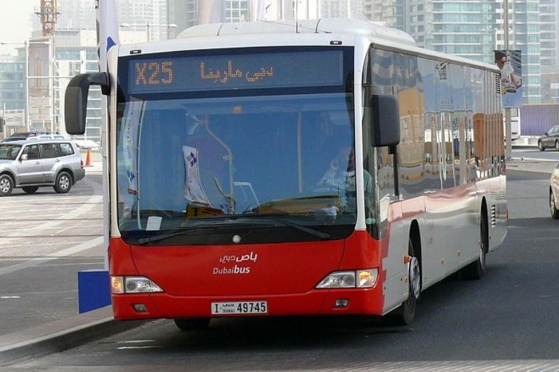 Xe buýt công cộng tại Dubai