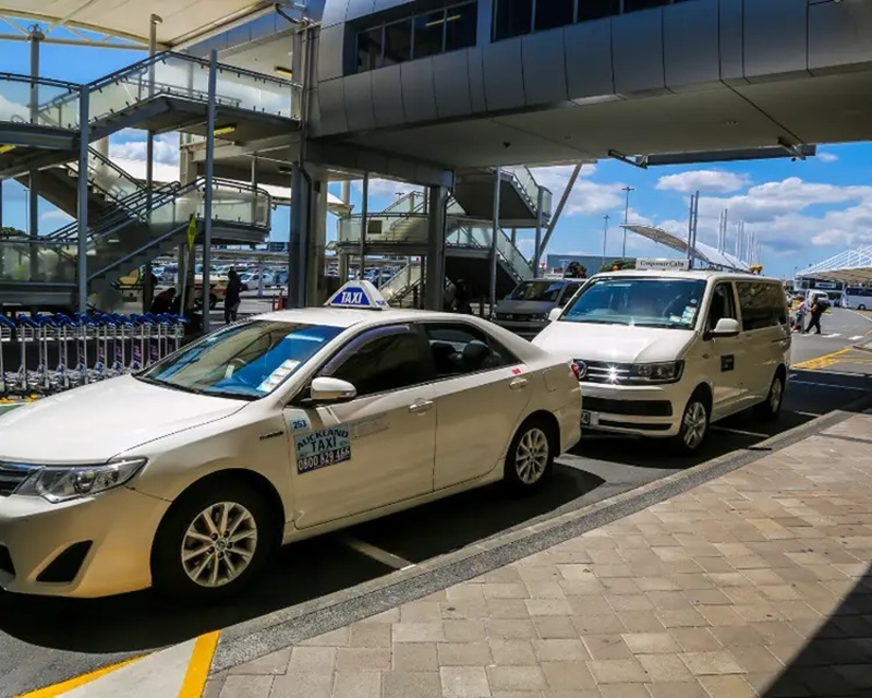 Dịch vụ xe taxi tại sân bay Auckland
