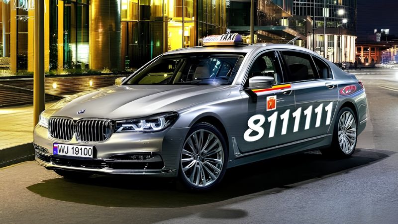 Taxi hợp pháp luôn dán tên hãng rõ ràng