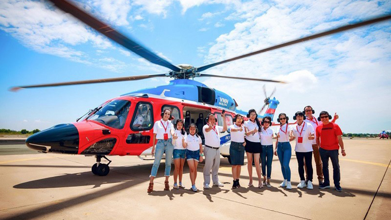 Các hành khách đều có phản hồi tích cực khi bay trực thăng ra Côn Đảo