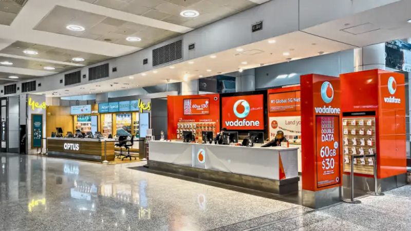 Tại Úc, bạn có thể đến quầy sim của các nhà mạng tại sân bay