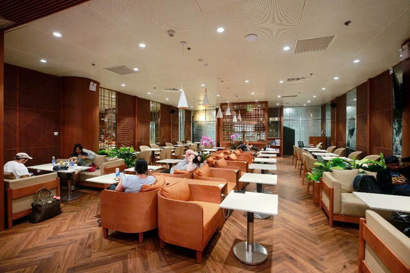 Ph&ograve;ng chờ thương gia SH Premium Lounge