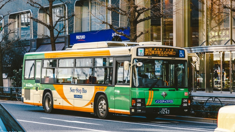 Xe buýt nội thành và xe buýt đường dài