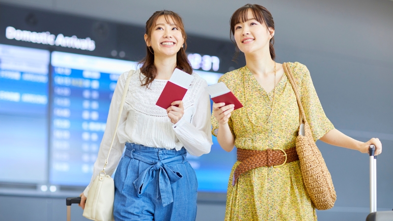 Bay quốc tế nên có mặt ở sân bay trước bao lâu?