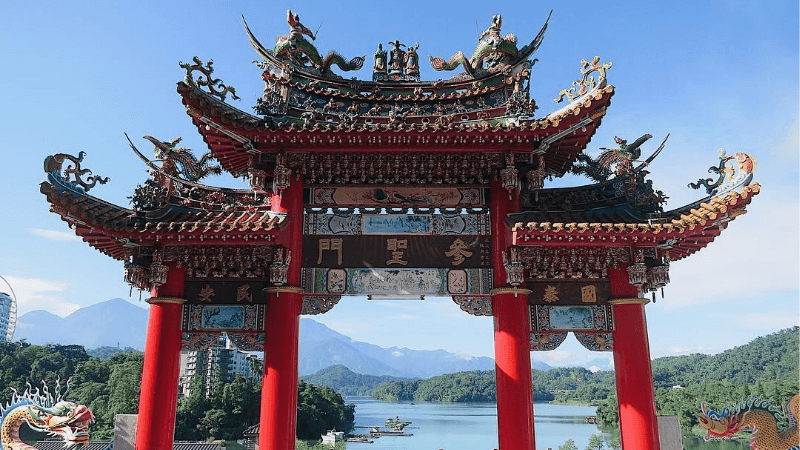 Đền Rồng Phượng - Longfeng Temple
