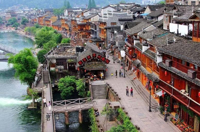 Tour khám phá Phượng Hoàng cổ trấn