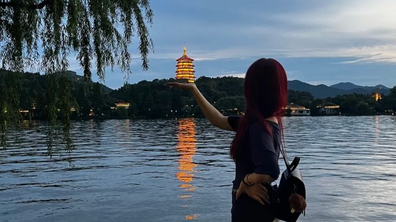 Kinh nghiệm tham quan tháp Lôi Phong Tây Hồ