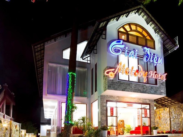 Khách sạn Melody Đà Lạt nằm ở vị trí cửa ngõ ngõ trở thành phố