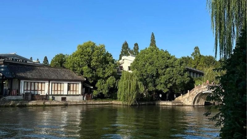 S&ocirc;ng Hắc Huệ &ecirc;m đềm tại trấn cổ Sa Kh&ecirc; 