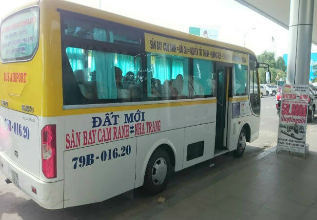 Xe bus sân bay Cam Ranh