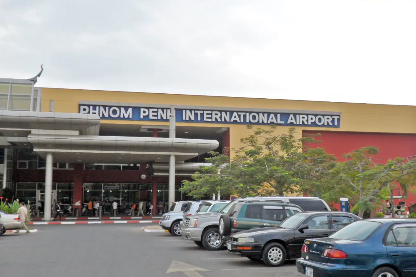 Vận chuyển từ sân bay SGN đến sân bay PNH (Phnôm Pênh)