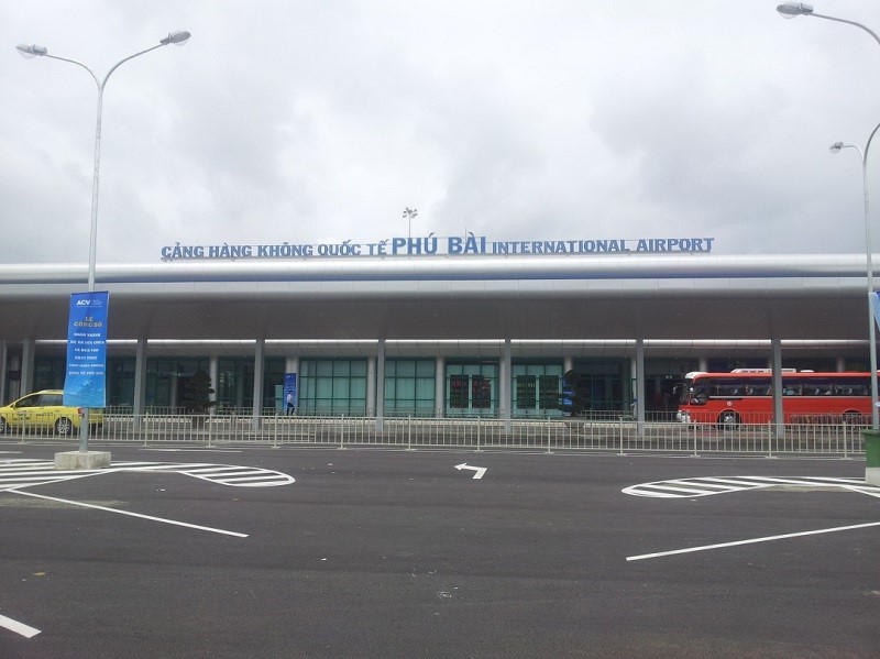 Sân bay Phú Bài (Huế) cách trung tâm bao xa? Cách di chuyển từ sân bay đến  trung tâm - BestPrice