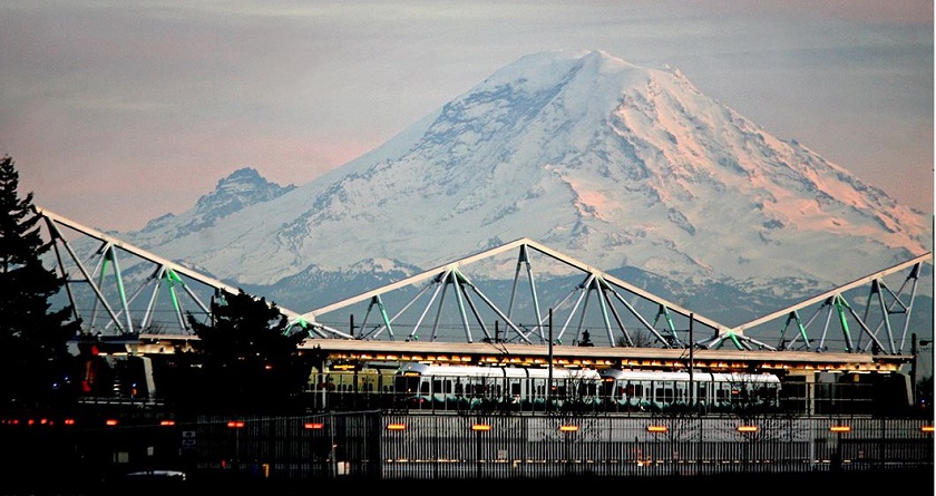 Tàu hỏa tại sân bay Seattle, Tacoma