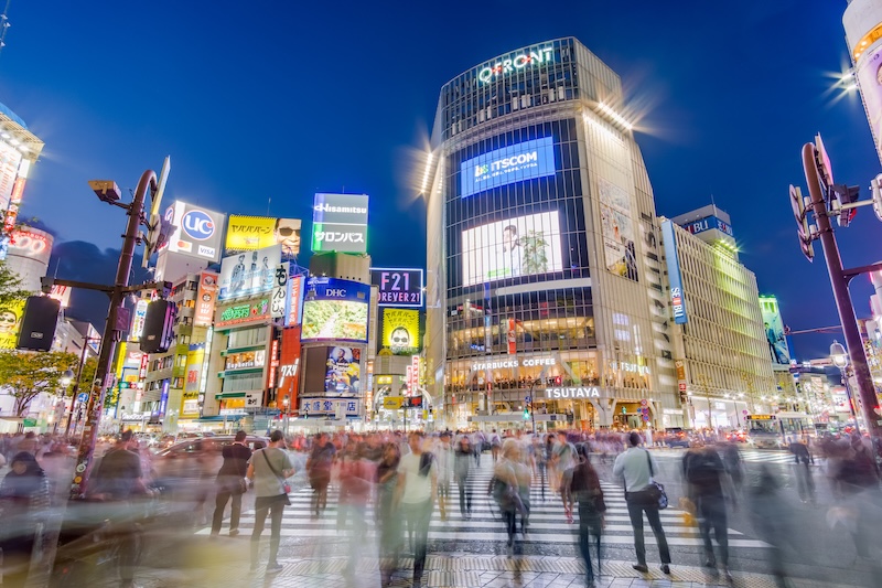 Phố phường Tokyo nhộn nhịp trong ánh nắng mùa thu