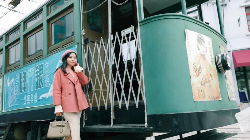 Cùng xuyên không với chuyến tàu điện Nam Kinh nổi tiếng