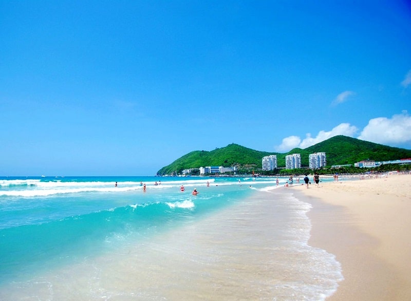 Cảnh đẹp của bãi biển Đại Đông Hải ở Hải Nam