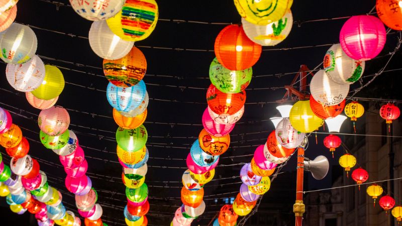 Tham gia lễ hội thả đèn trời lớn nhất thế giới tại Đài Loan