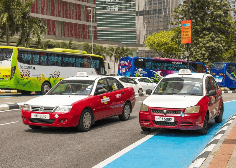 Di chuyển bằng taxi tới cao nguyên Genting 