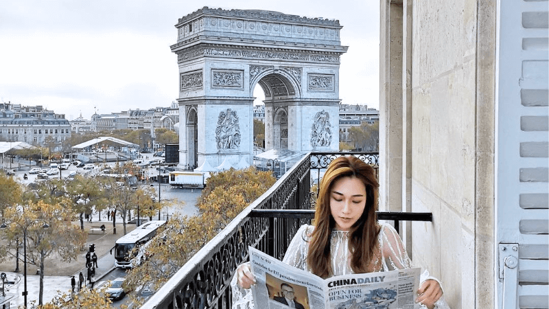 Khải Hoàn Môn ở Pháp vào mùa xuân