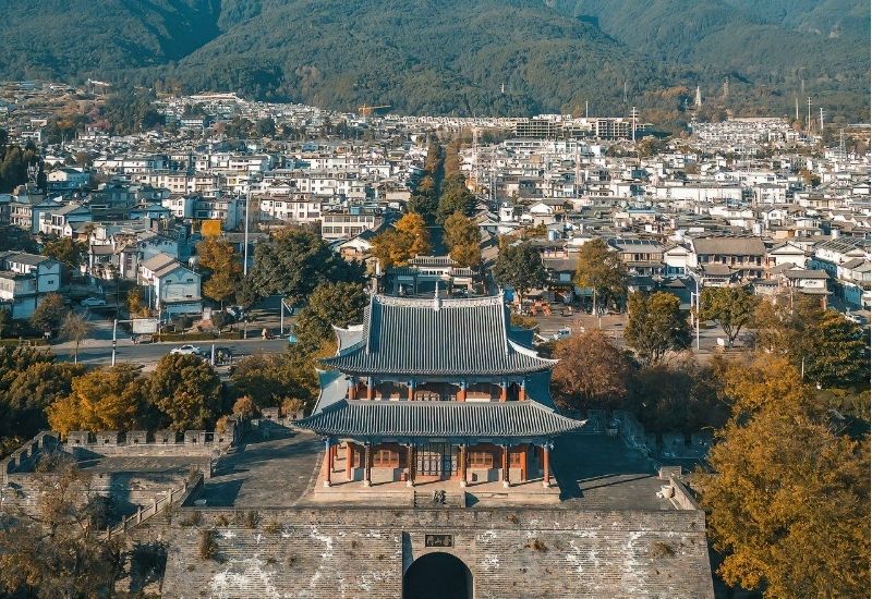 Kh&aacute;m ph&aacute; th&agrave;nh cổ Đại L&yacute; Trung Quốc