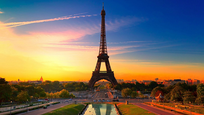 Thời gian đẹp nhất để du lịch Paris là cuối xuân và mùa thu