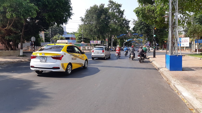 Taxi di chuyển từ sân bay về trung tâm thành phố Buôn Ma Thuột