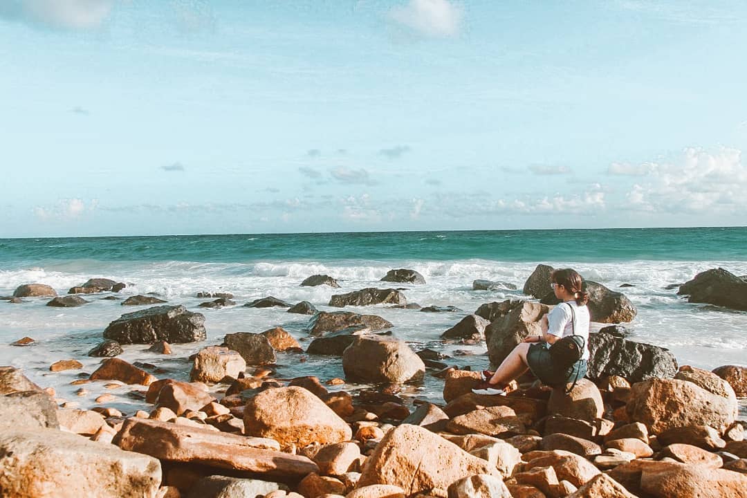 Check in Bãi Suối Nóng trong chuyến du lịch Côn Đảo