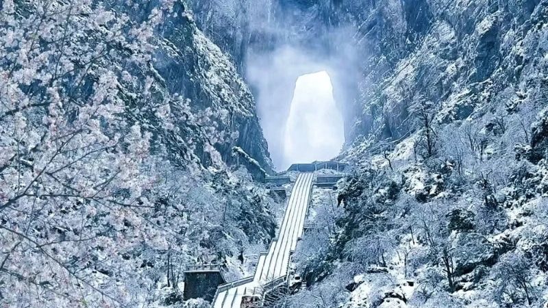 Thời tiết Trương Gia Giới th&aacute;ng 1 c&oacute; tuyết