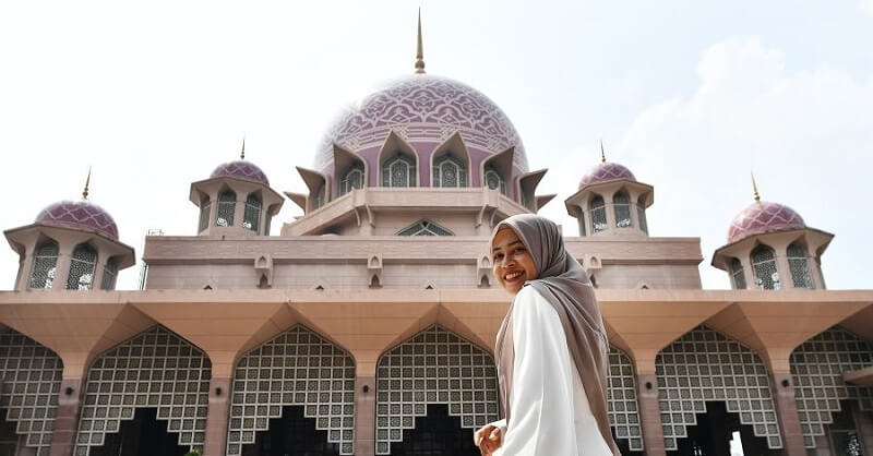  Tín ngưỡng tôn giáo - Nét văn hóa Malaysia đặc trưng