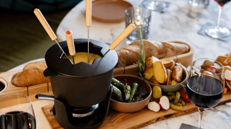 Lẩu phô mai Thụy Sĩ