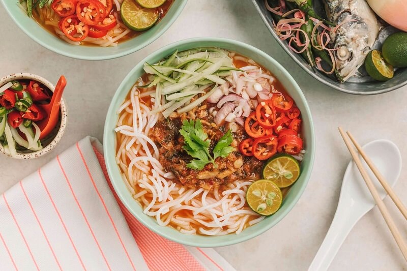 Thưởng thức bún Asam Laksa hấp dẫn khi du lịch Penang