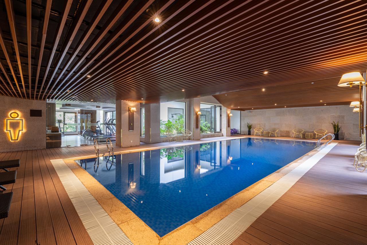 Bể bơi nước nóng siêu hot trong nhà ở khách sạn KK Sapa Hotel