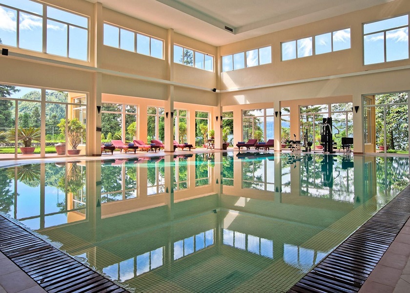 Victoria Sapa Resort & Spa - Bể bơi nước nóng sang chản