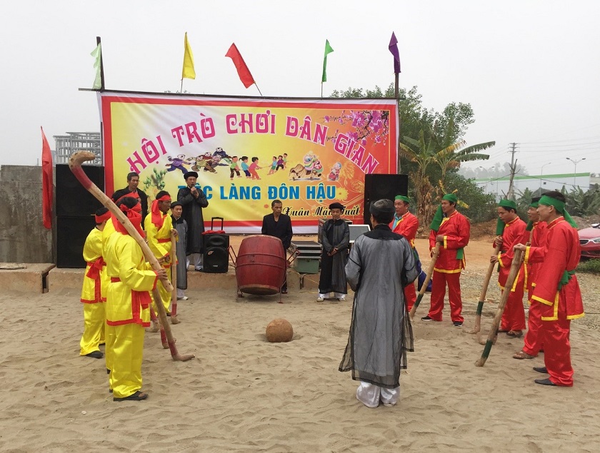 Trò chơi dân gian trong lễ hội làng rèn Tây Phương Danh