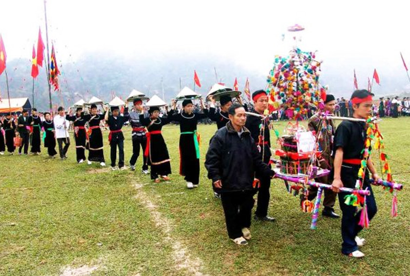 Lễ hội Nào Sồng - Lễ hội Sapa của người Mông