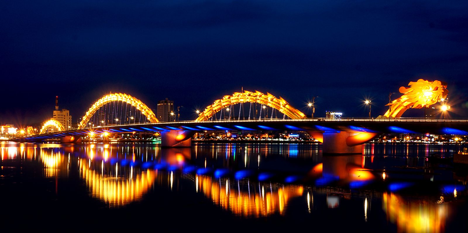 Cầu Rồng Đà Nẵng - cây cầu đẹp nhất thế giới