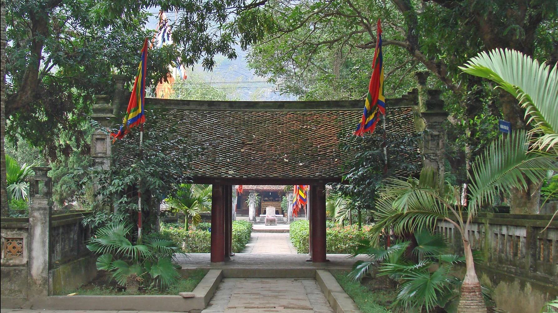 Đền Vua Đinh và đền Vua Lê - Top 100 công trình 100 tuổi nổi tiếng ở Việt Nam