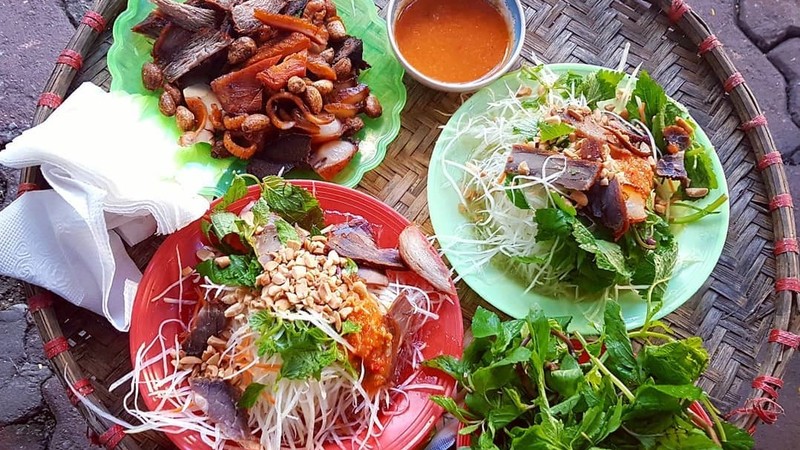 Nộm bò khô - món ăn vặt ưa thích của người Hà Nội