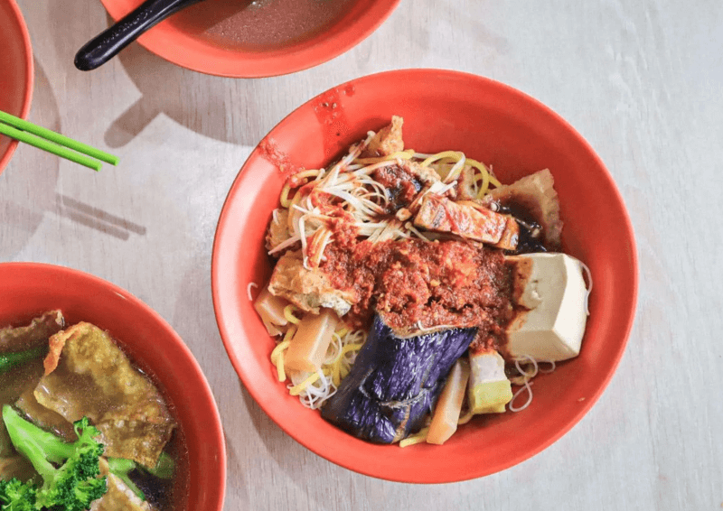 Thưởng thức món Yong Tau Foo