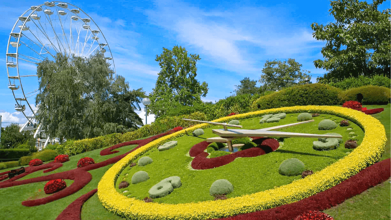 Đồng hồ hoa Flower Clock rực rỡ tại Thụy Sĩ