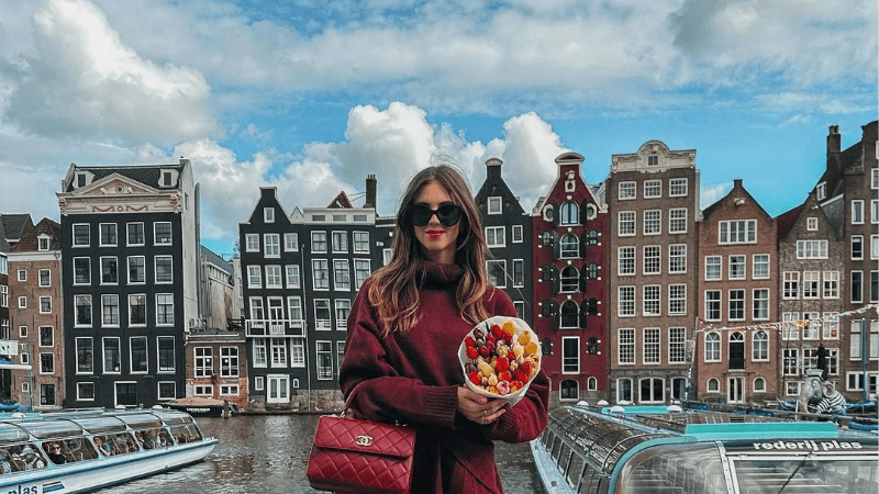 Kênh đào Amsterdam - một trong những địa điểm du lịch nổi tiếng ở châu Âu