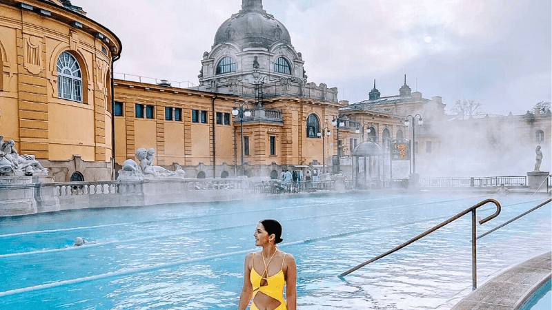 Bể bơi nước nóng Széchenyi baths and pool