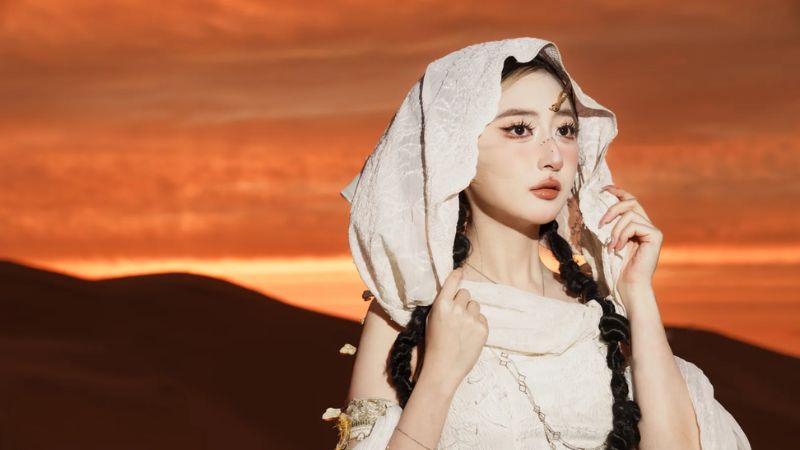 Hòa mình vào không gian hoàng hôn trên Sa mạc Vọng Âm Thành