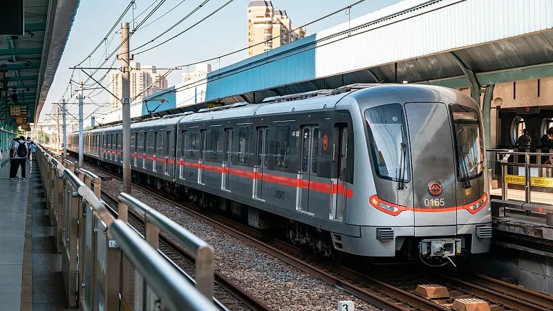 Tuyến t&agrave;u metro Thượng Hải